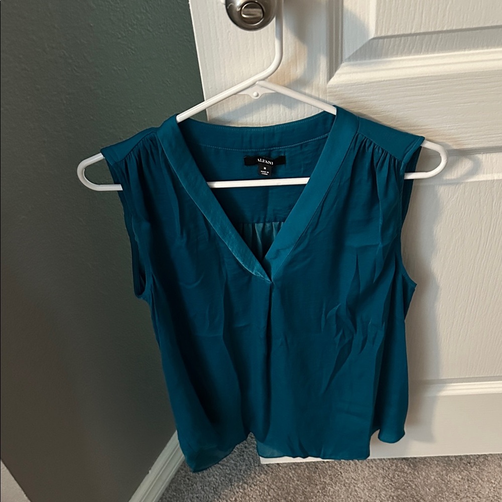 Alfani Teal V-Neck Sleeveless Blouse